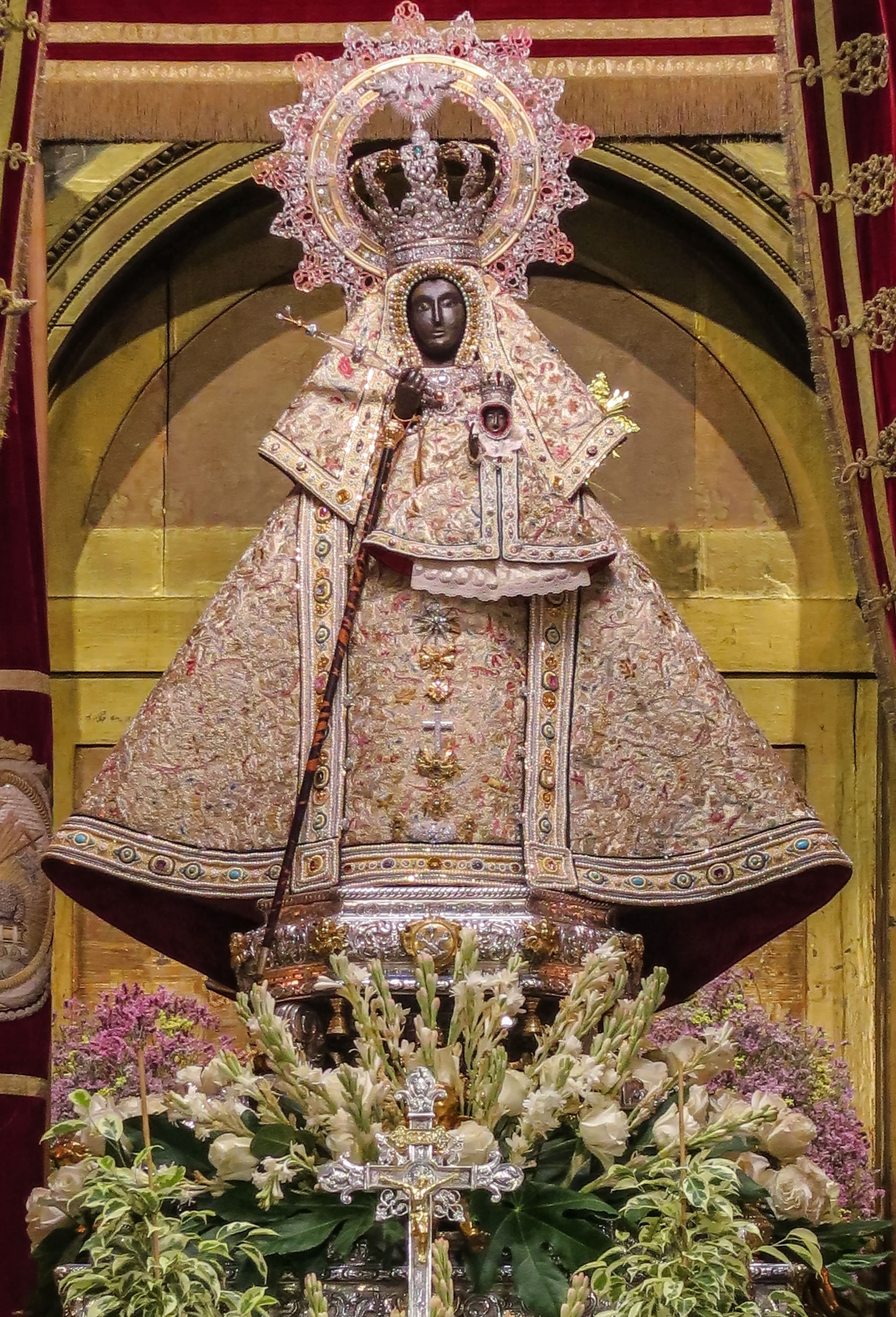 Imagen de la Virgen de Guadalupe en el Real Monasterio de Santa María de Guadalupe